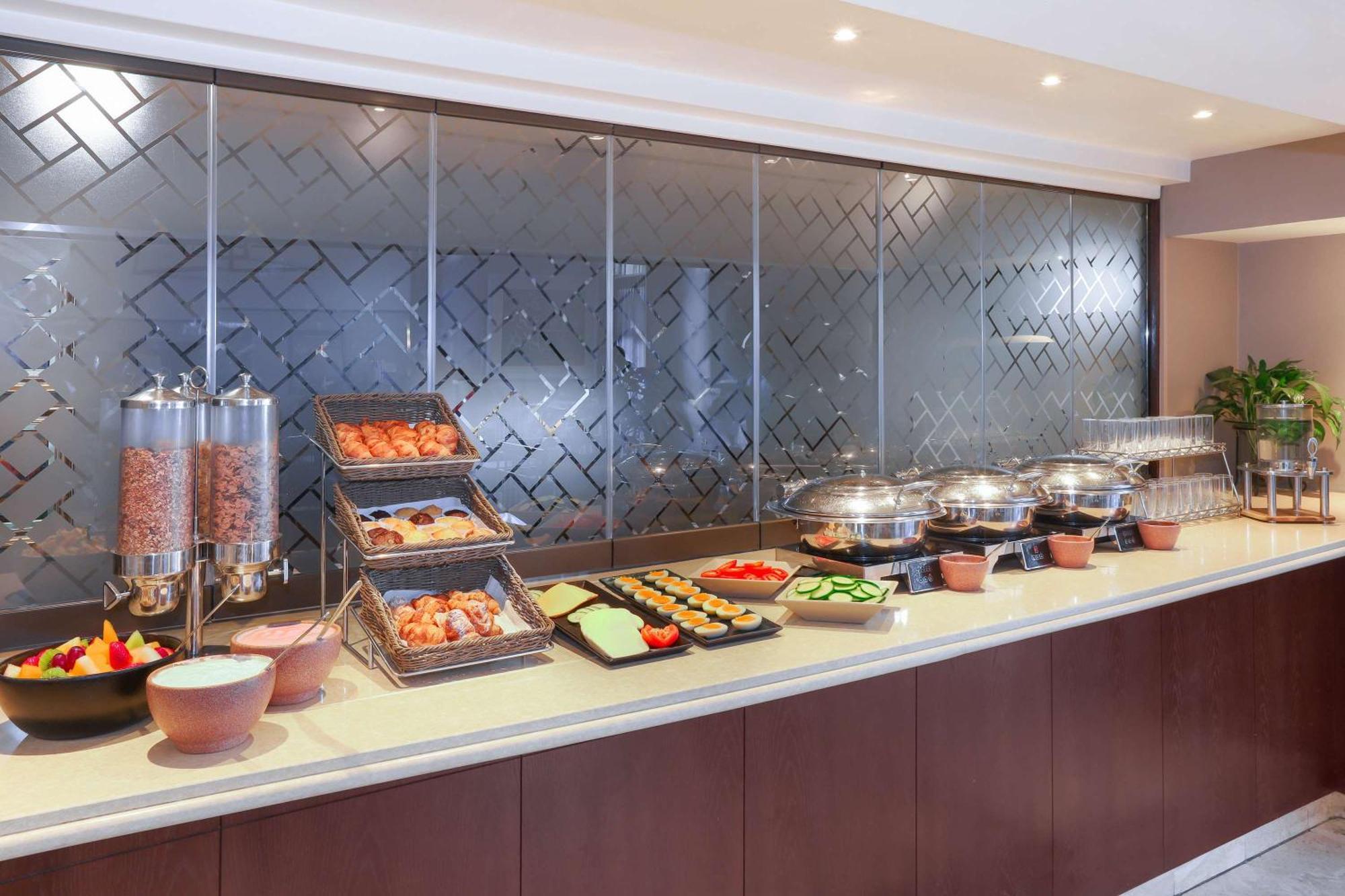 Stayeasy Century City Fokváros Kültér fotó